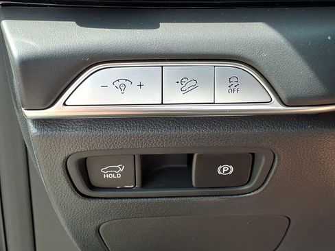 Used 2025 Genesis GV80 2.5T Standard AWD/4WD image 16