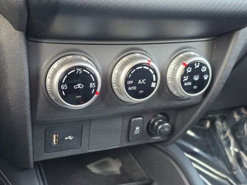 Used 2025 Mitsubishi Outlander Sport ES AWD/4WD image 19