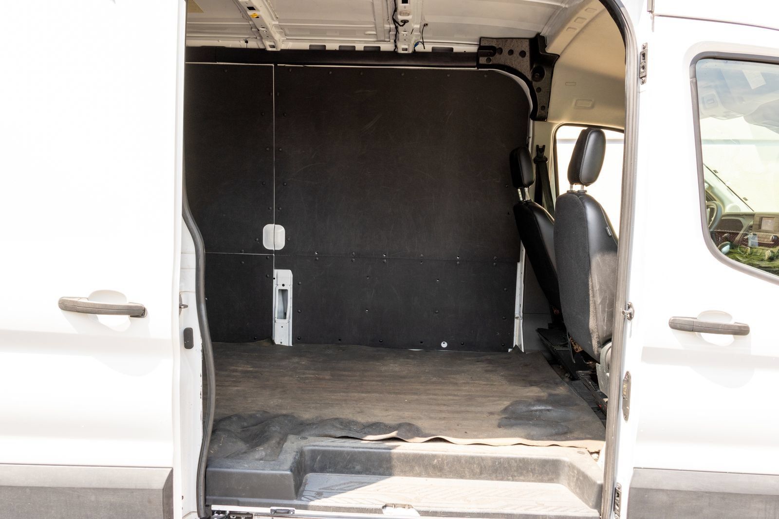 Used 2023 Ford Transit 250 Medium Roof w/ Load Area Protection Package RWD image 15