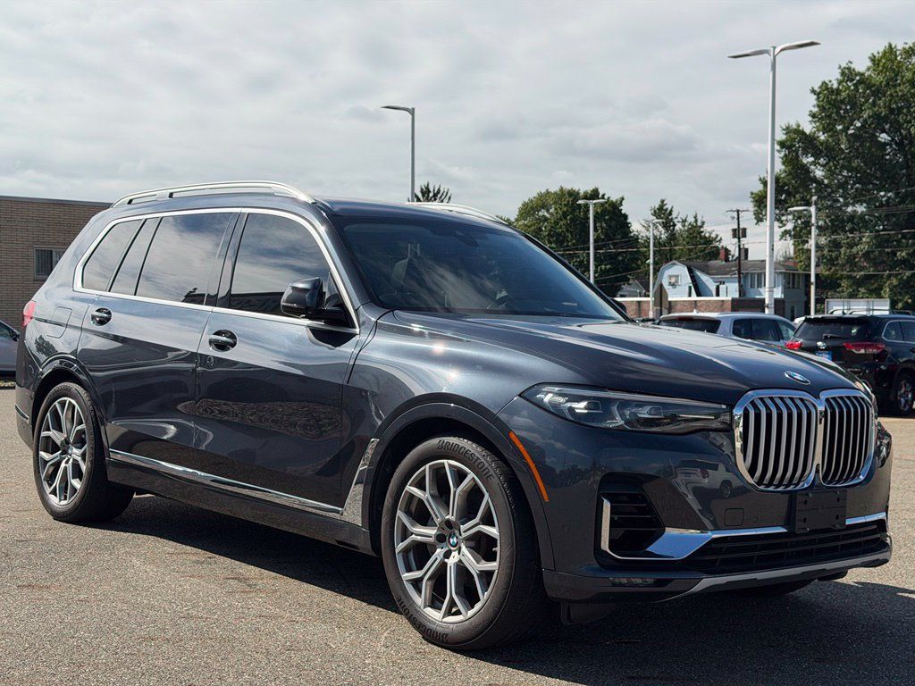 Used 2020 BMW X7 xDrive40i w/ Premium Package AWD/4WD image 7