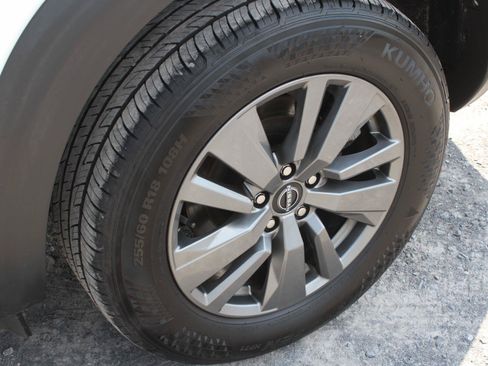 Used 2025 Nissan Pathfinder SV AWD/4WD image 20