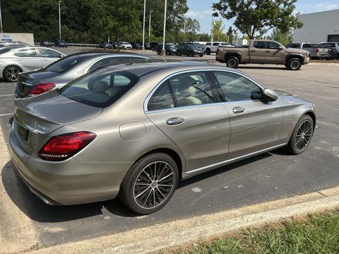 Used 2019 Mercedes-Benz C 300 4MATIC Sedan image 41