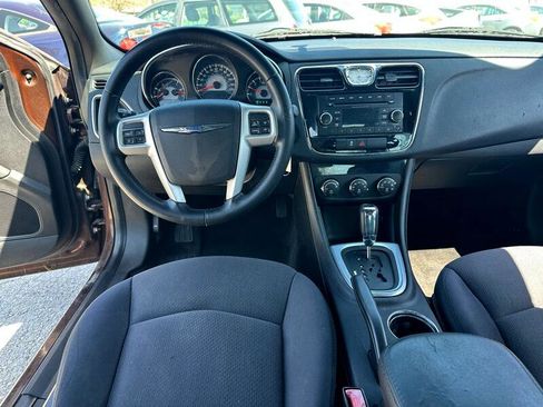 Used 2013 Chrysler 200 Touring image 14