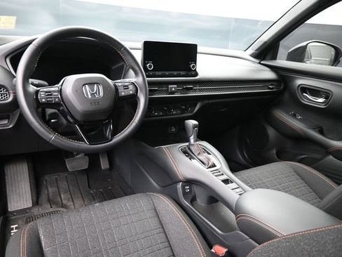 Certified 2025 Honda HR-V Sport image 24