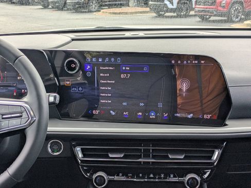 New 2026 Chevrolet Traverse LT w/ Midnight/Sport Edition image 21