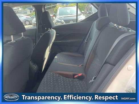 Used 2024 Nissan Kicks SR image 12