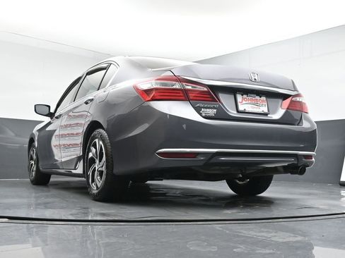 Used 2017 Honda Accord LX image 35