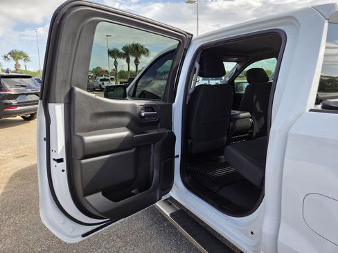 Used 2023 Chevrolet Silverado 1500 Custom AWD/4WD image 17