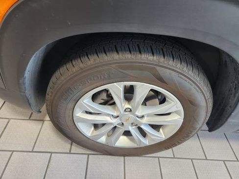 Used 2021 Chevrolet TrailBlazer LS FWD image 8