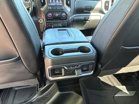 Used 2021 Chevrolet Silverado 1500 High Country w/ Technology Package image 22