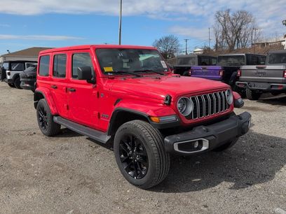 Used 2025 Jeep Wrangler Unlimited Sahara