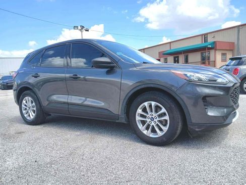 Used 2020 Ford Escape S FWD image 3
