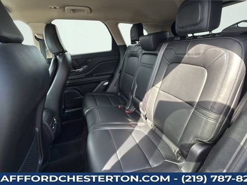 Used 2024 Lincoln Corsair AWD image 24