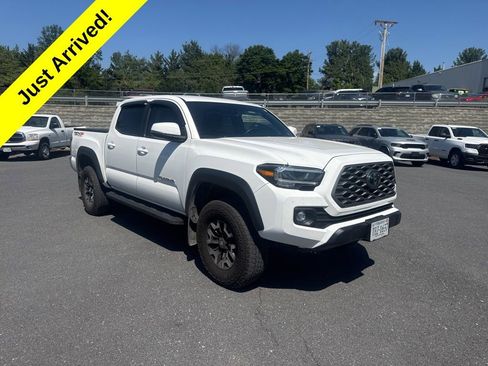 Used 2023 Toyota Tacoma TRD Off-Road AWD/4WD image 1