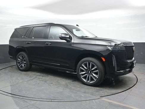 Used 2022 Cadillac Escalade Sport w/ Touring Package image 5