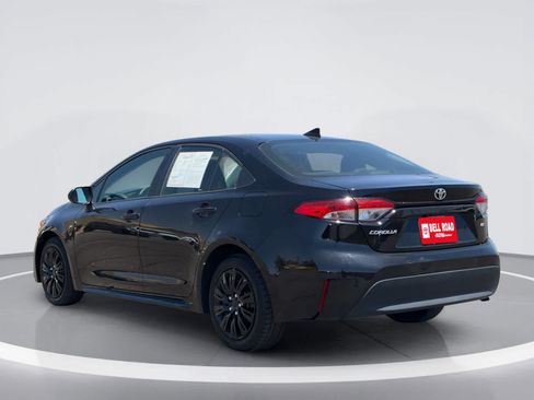 Used 2024 Toyota Corolla LE FWD image 4