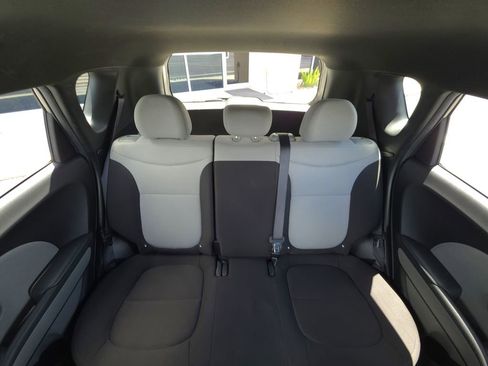 Used 2018 Kia Soul FWD image 19