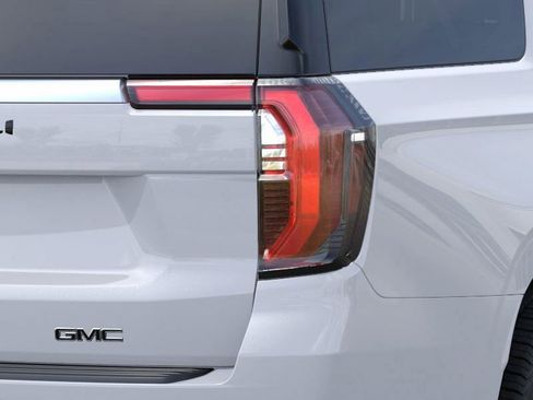 New 2026 GMC Yukon XL Denali AWD/4WD image 11