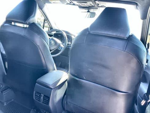 Used 2023 Toyota Corolla Cross XSE w/ Convenience Package image 13