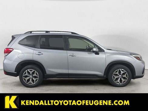 Used 2021 Subaru Forester Premium w/ Popular Package #1 AWD/4WD image 6