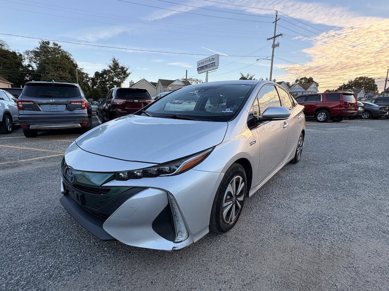 Used 2017 Toyota Prius Prime Plus FWD image 2
