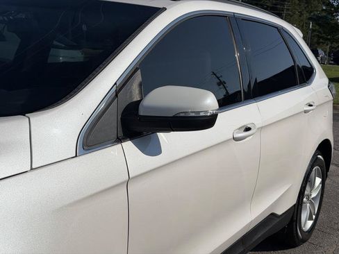 Used 2018 Ford Edge SEL w/ Equipment Group 201A FWD image 7