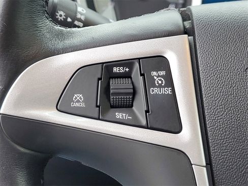 Used 2017 Chevrolet Equinox LT w/ Convenience Package image 18