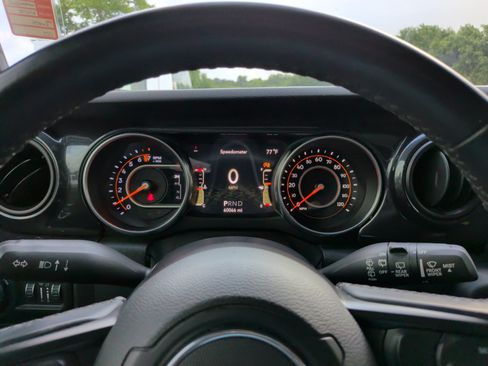 Used 2020 Jeep Wrangler Unlimited Sport AWD/4WD image 16