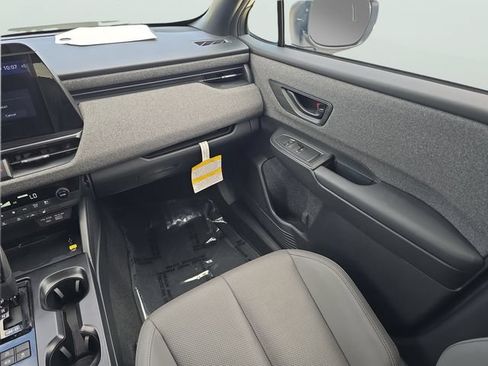 Used 2026 Subaru Outback Limited AWD/4WD image 11