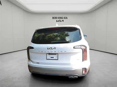 Used 2023 Kia Telluride SX Prestige AWD/4WD image 4