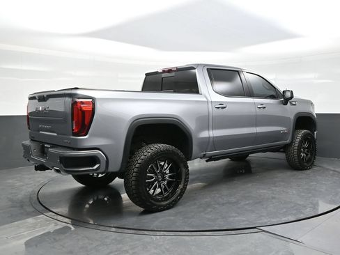 Used 2025 GMC Sierra 1500 AT4 w/ AT4 Premium Package AWD/4WD image 7