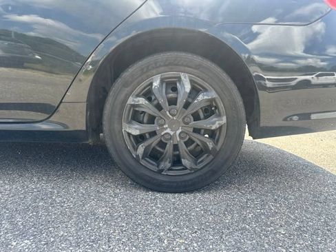 Used 2013 Toyota Corolla LE FWD image 15