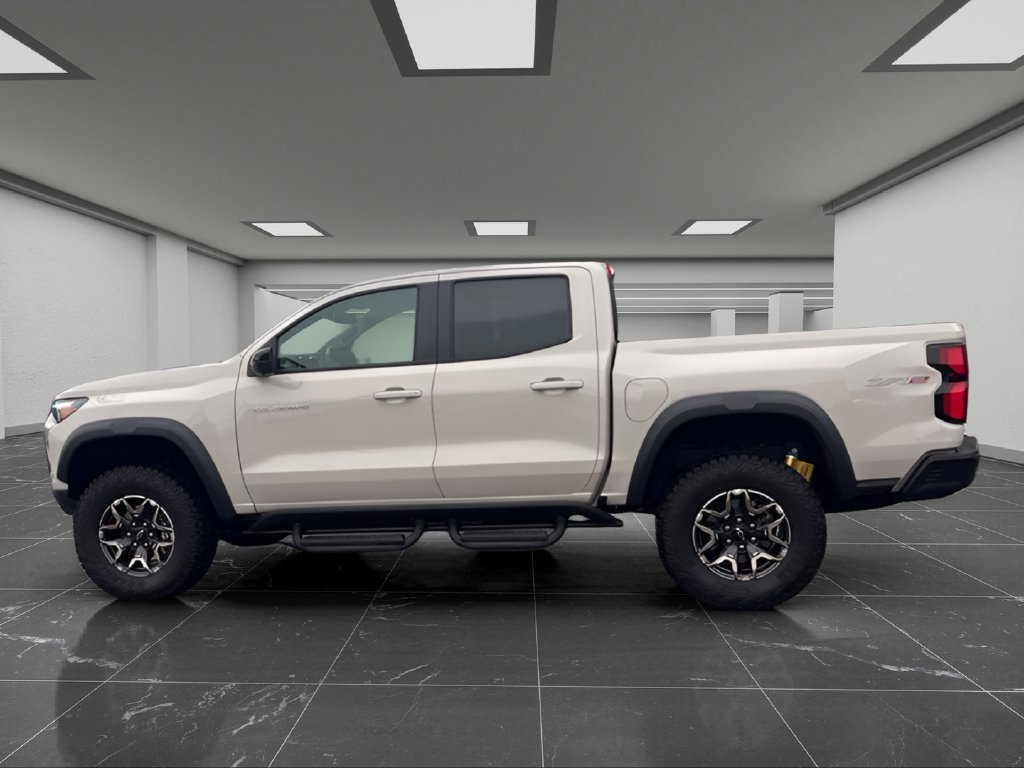 Used 2026 Chevrolet Colorado ZR2 w/ Technology Package AWD/4WD image 10