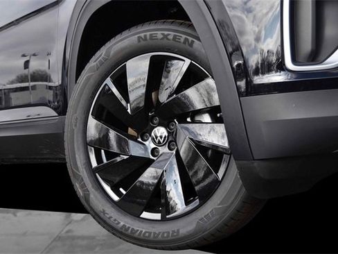 New 2026 Volkswagen Atlas SE image 3