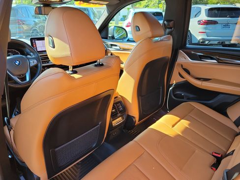 Used 2024 BMW X3 sDrive30i w/ Premium Package image 12