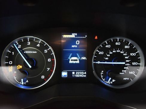 Used 2019 Subaru Ascent Limited image 17