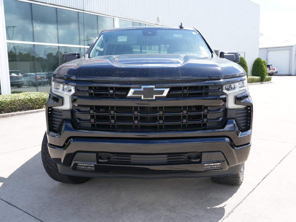 Used 2024 Chevrolet Silverado 1500 RST w/ Convenience Package II AWD/4WD image 8