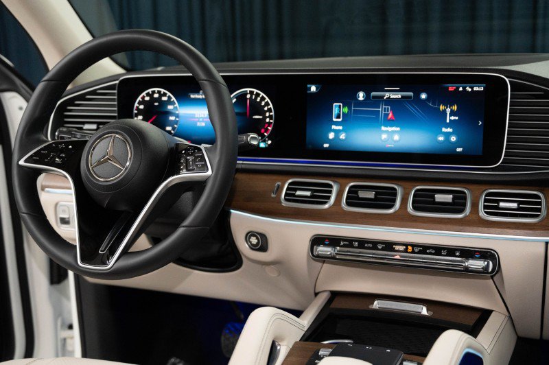 Certified 2025 Mercedes-Benz GLE 450e 4MATIC image 18