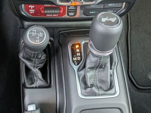 New 2026 Jeep Wrangler Unlimited Rubicon AWD/4WD image 20