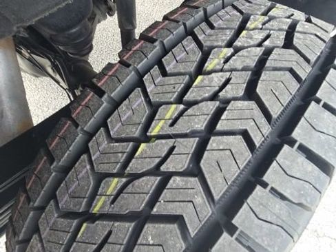 Used 2024 Chevrolet Silverado 3500 LT image 13