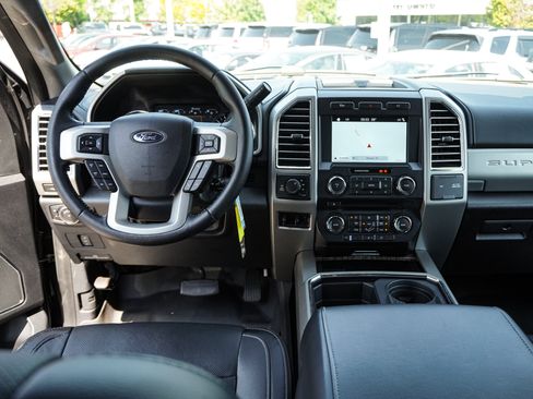 Used 2017 Ford F350 Lariat AWD/4WD image 28