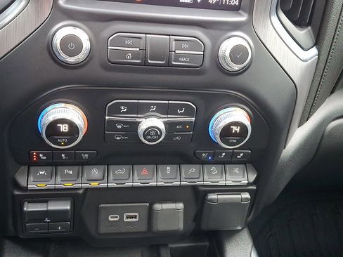 Used 2019 GMC Sierra 1500 Denali w/ Denali Ultimate Package image 16