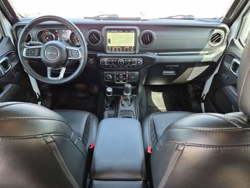 Used 2022 Jeep Wrangler Unlimited Sahara AWD/4WD image 18