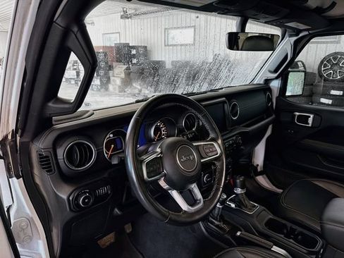 Used 2021 Jeep Wrangler Unlimited Sahara w/ Uconnect 4C Nav & Sound Group AWD/4WD image 8