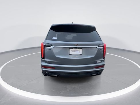 Used 2023 Cadillac XT6 Sport w/ Technology Package image 7