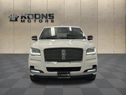 Certified 2023 Lincoln Navigator L Reserve AWD/4WD image 3