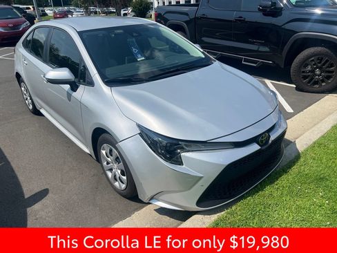 Used 2020 Toyota Corolla LE FWD image 19
