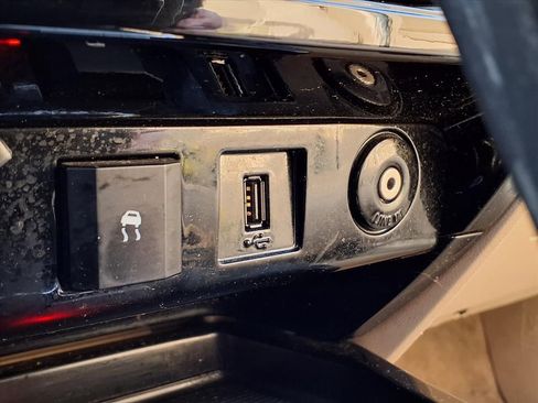 Used 2009 Ford Escape Limited image 22