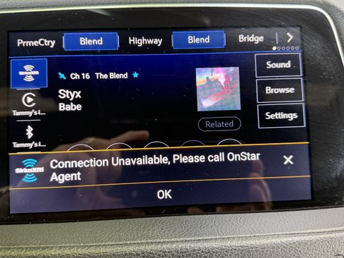 Used 2021 Cadillac XT4 Premium Luxury AWD/4WD image 23