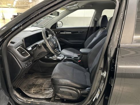 Used 2025 Kia Seltos S image 6
